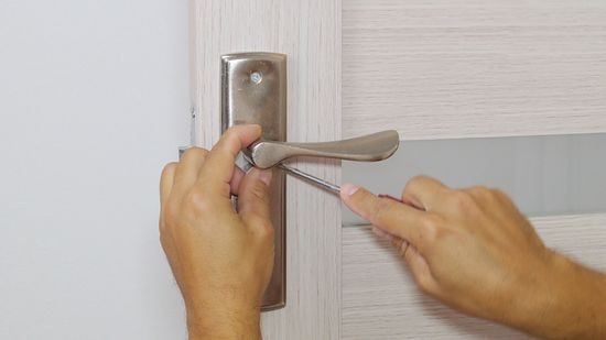How To Replace The Door Handle Step By Step