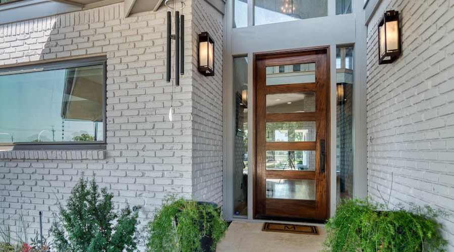 How to Choose the Right Doors for a Small Space
