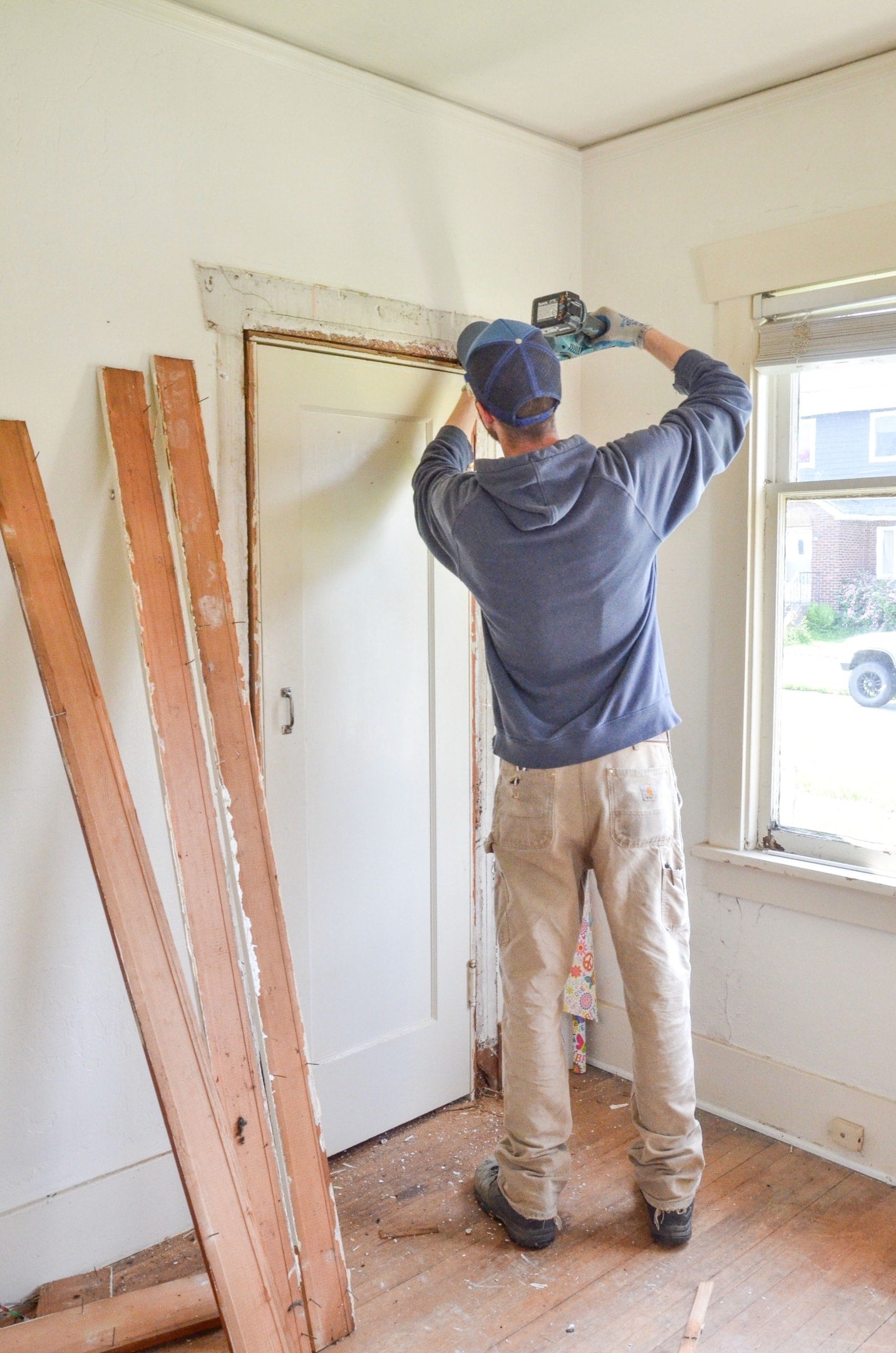 How To Uninstall a Door Jamb